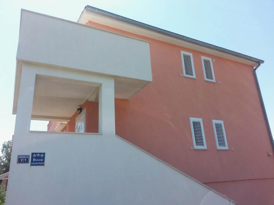 Seaview & Balcony Apartment Petra Ядрія Екстер'єр фото
