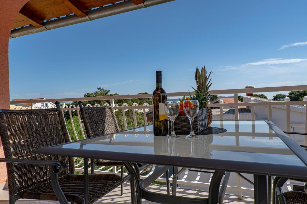 Seaview & Balcony Apartment Petra Ядрія Екстер'єр фото