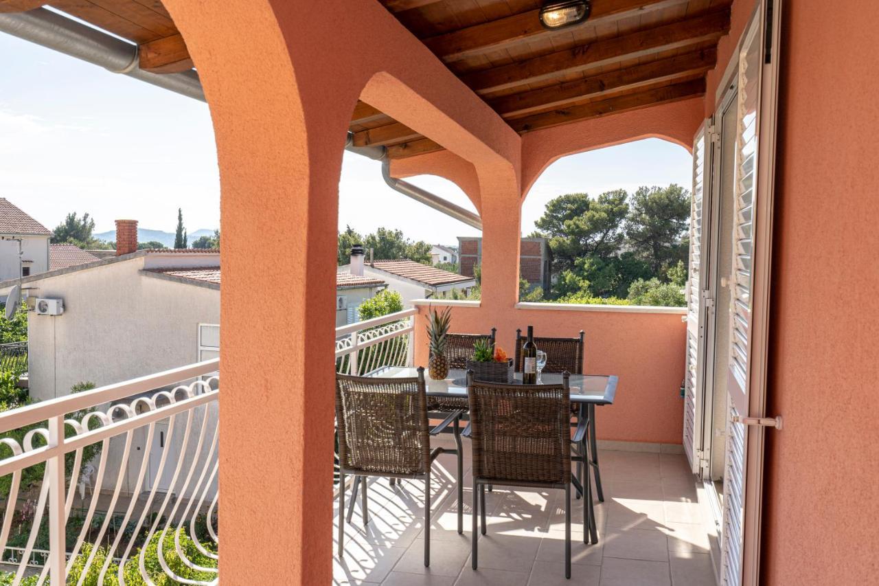 Seaview & Balcony Apartment Petra Ядрія Екстер'єр фото